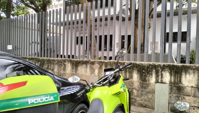 El cuerpo de Devis De Jesús Vega Lara fue trasladado a Medicina Legal. 