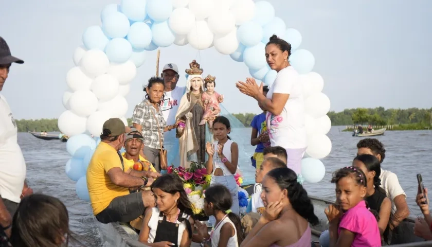 Procesión náutica de la Virgen del Carmen, en Buenavista