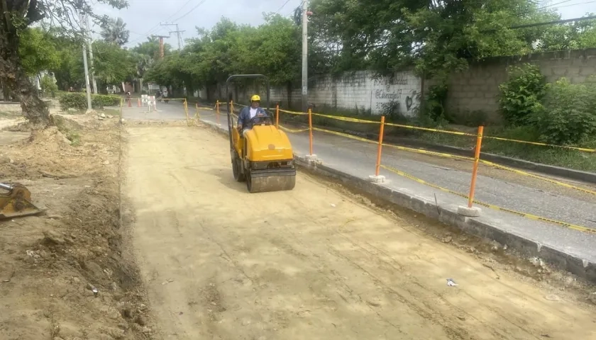 Trabajos de la Triple A en la vía.