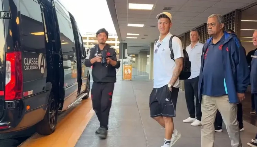 Jorge Carrascal a su arribo al aeropuerto Galeao, de Río de Janeiro. 
