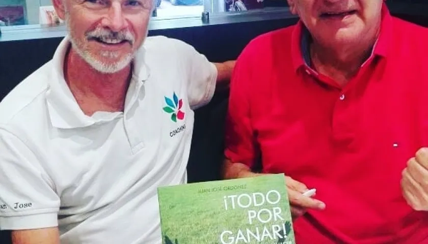 Juan José Ordóñez con el 'Zurdo' López, a quien acompañó en varios de sus ciclos en Junior. 