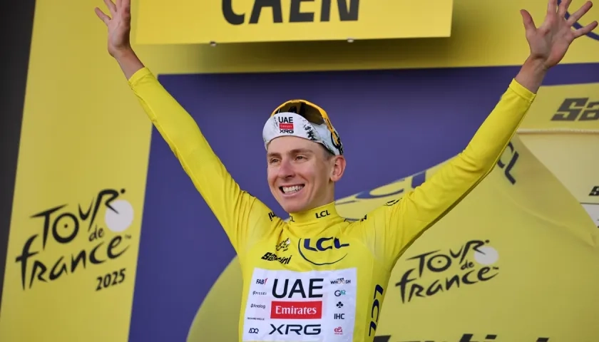 El esloveno Tadej Pogacar supera por 42 segundos en la general a Evenepoel.