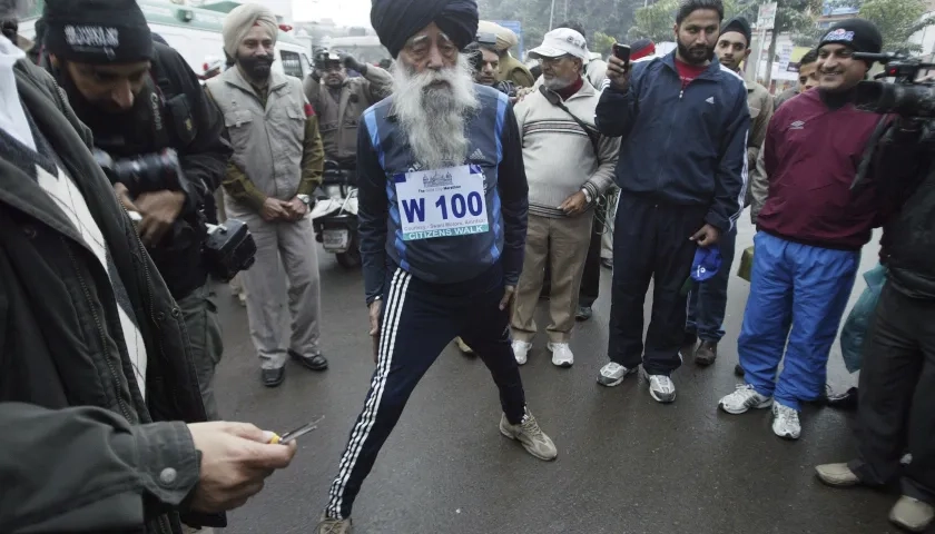 El corredor de maratones Fauja Singh, fallecido este martes.
