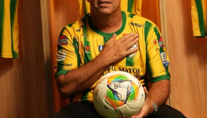 El técnico argentino Martín Cardetti.