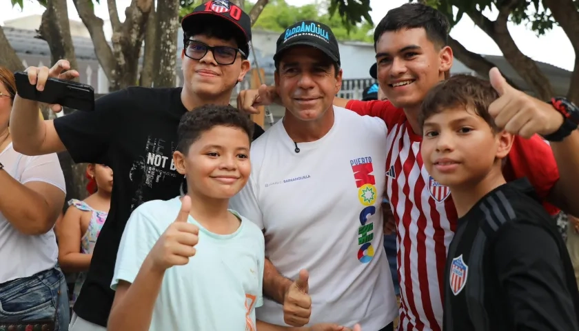 El Alcalde Alex Char.