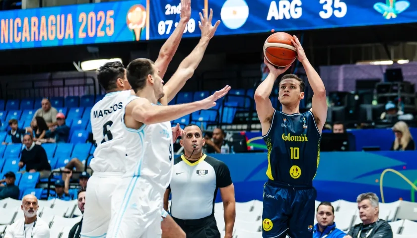Hansel Atencia, basquetbolista colombiano.