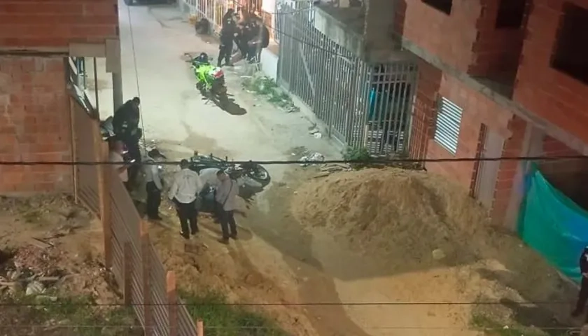 La víctima murió en el lugar de los hechos. 