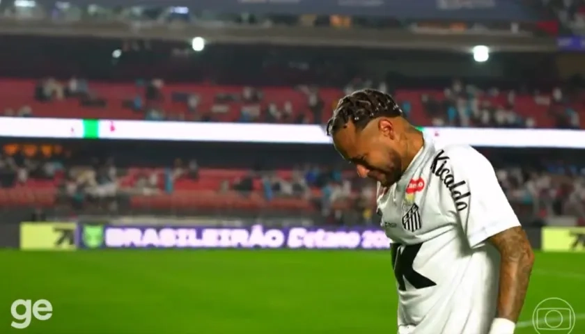 Neymar se fue llorando de la cancha.