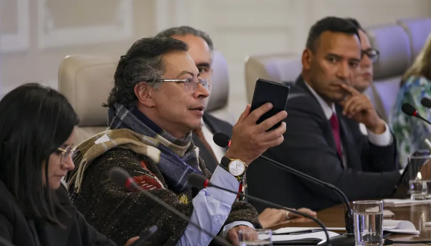 Presidente Petro durante Consejo de Ministros.