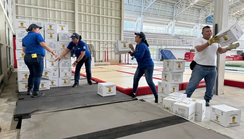 Son más de 3 mil kits de alimento, cocina y aseo.