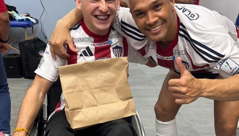 Diego Paiva con Teófilo Gutiérrez. 