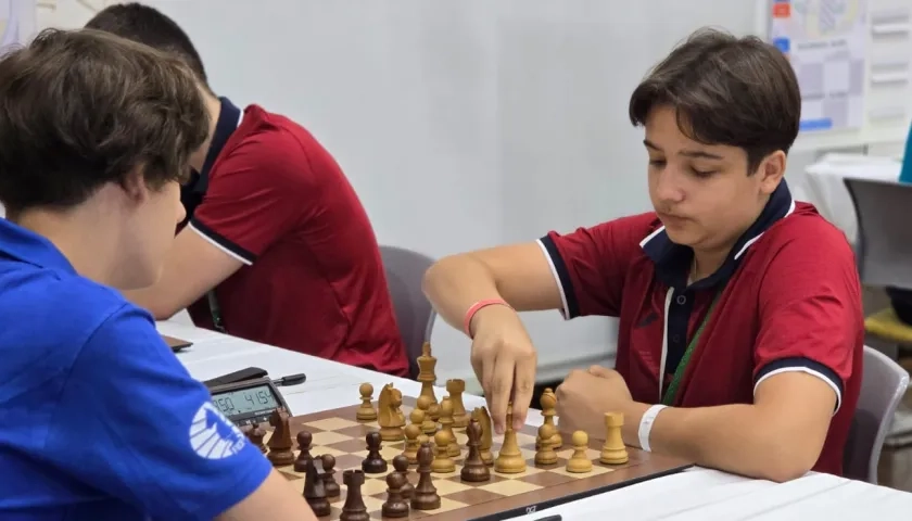 Enfrentamiento entre Fide 1 y Fide 2, en la última ronda de la Olimpiada.