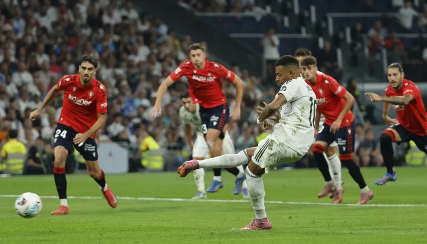 La pena máxima y convertida por Kylian Mbappé.