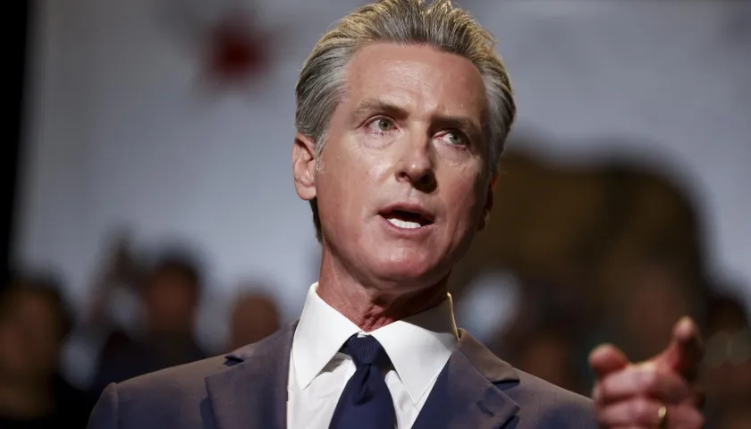 Gobernador de California, Gavin Newsom.