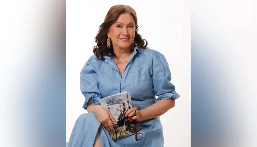 Loor Naissir, periodista y escritora. 