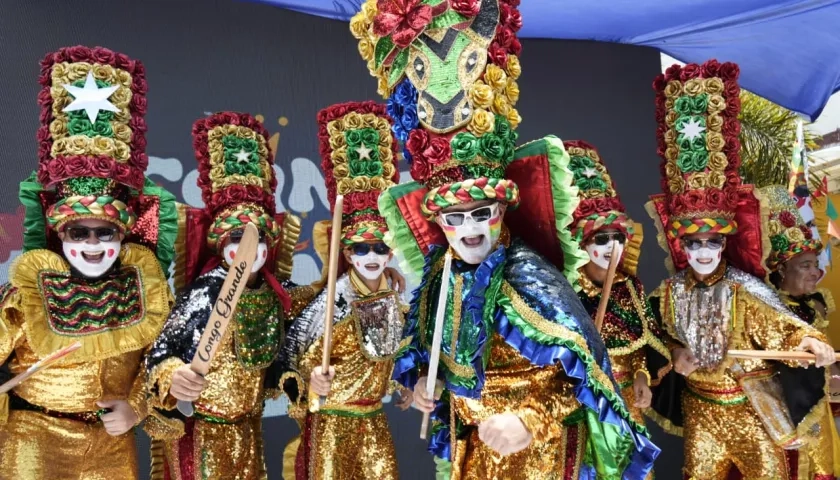 Adolfo Maury Cabrera, Rey Momo 2026 junto su Congo Grande.