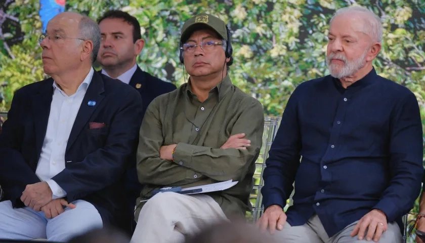 El Presidente Gustavo Petro junto al Presidente de Brasil Luiz Inacio Lula da Silva. 