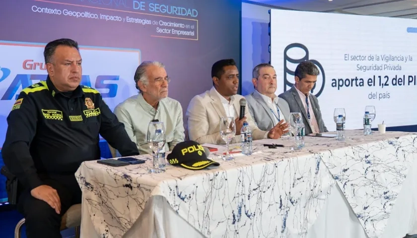 Autoridades y Supervigilancia en el Congreso Nacional de Seguridad