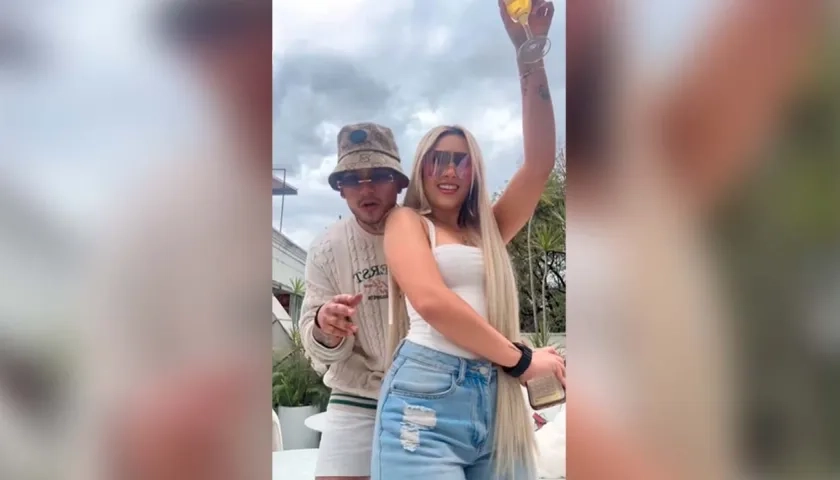 Angie Miller y B-King.