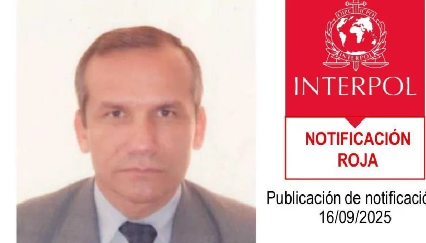 La notificación roja de Carlos Ramón González.