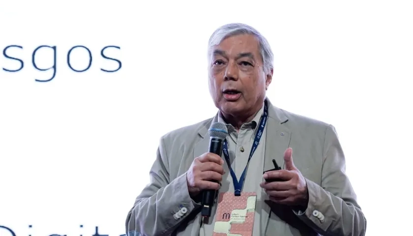 El Superintendente Financiero César Ferrari.