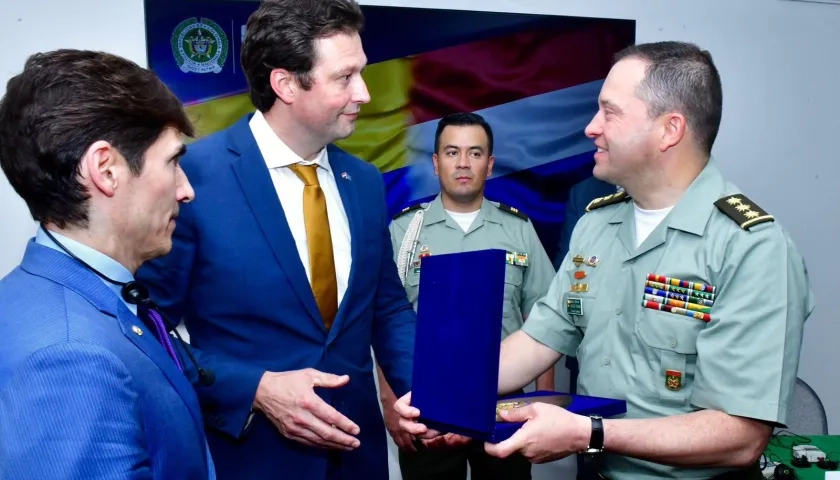  Policía Nacional y el Ministerio Público de los Países Bajos.