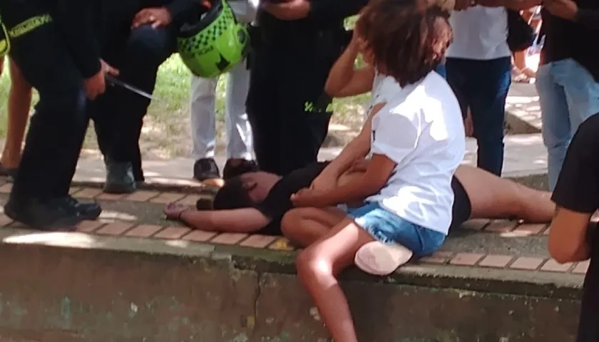 La mujer quedó muerta en el lugar de los hechos. 