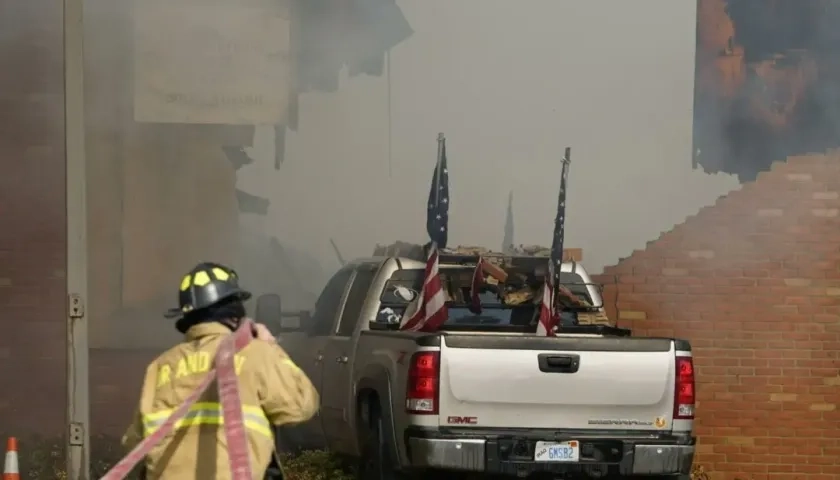 Tiroteo e incendio en Iglesia de Michigan que dejó varias víctimas