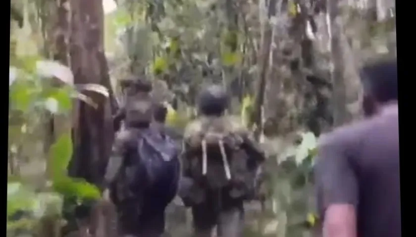  Tropas del Ejército en Puerto Garzón