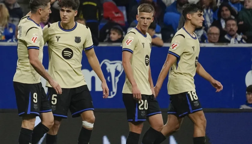 Celebrsción del segundo gol del Barcelona, marcado por Robert Lewandowski.