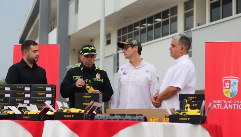 Equipos tecnológicos entregados.