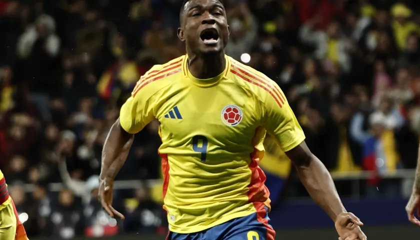 Jhon Córdoba no era inicialista desde el partido contra Brasil, en Brasilia.