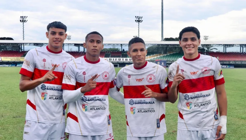 Juan Verdeza, Andrés Schmalbach, Evaldo Pérez, Jairo Torres, jugadores de la selección Atlántico Sub-17