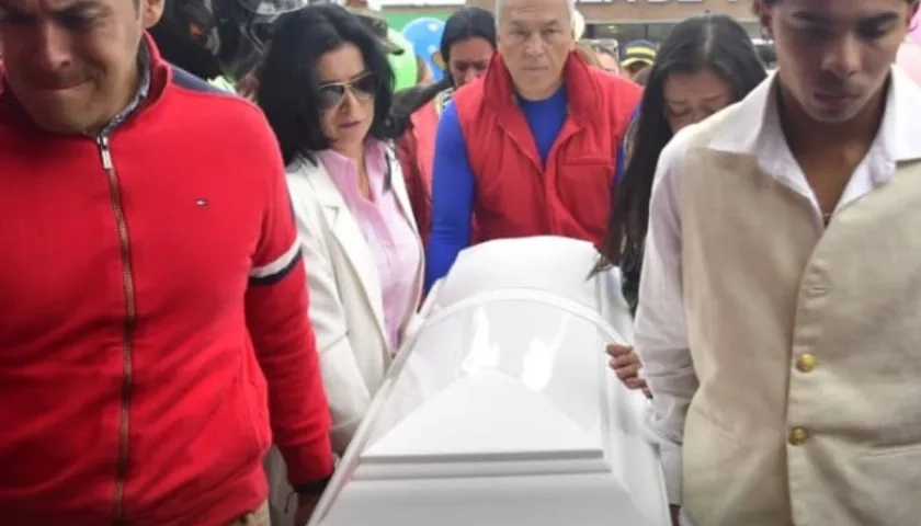 Honras fúnebres de la pequeña Valeria Afanador