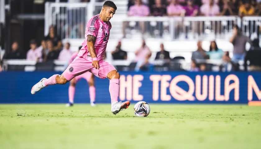 Luis Suárez se disculpó el jueves por su conducta en la final dela Leagues Cup.