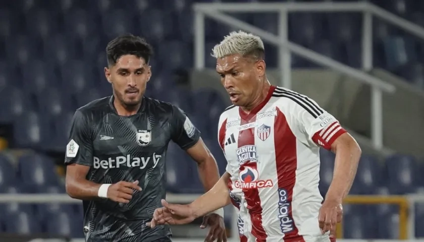 Teófilo Gutiérrez durante el juego contra Atlético. 