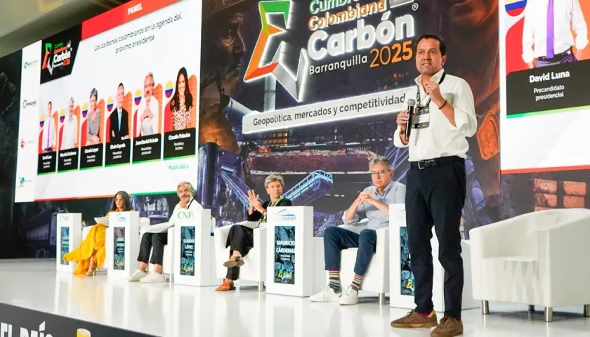 David Luna en la Cumbre Colombiana del Carbón Barranquilla 2025 de Fenalcarbón.