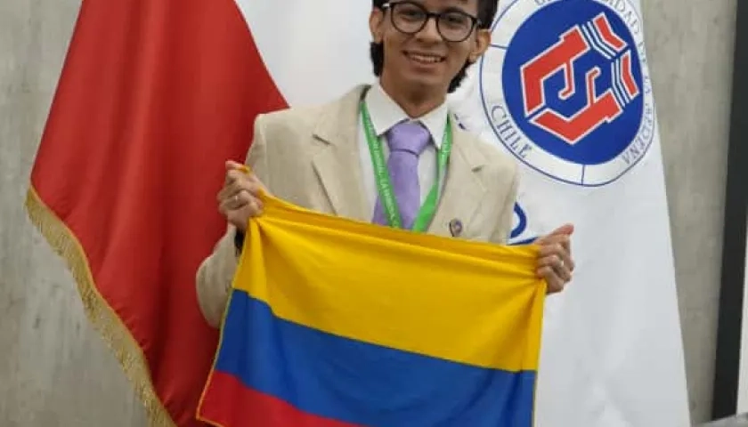 Adrián De Jesús Torres González en el Simposio Internacional de Derecho Animal, realizado en La Serena, Chile.