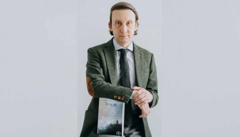 El escritor Felipe González.