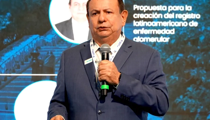 Gustavo Aroca, Jefe de la División de Nefrología de la Clínica de la Costa de Barranquilla y docente en Unisimón. 