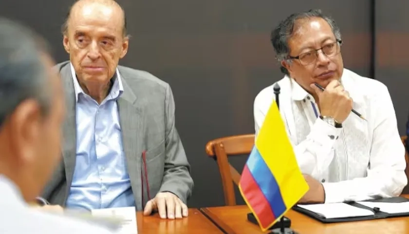 Álvaro Leyva Durán y Gustavo Petro.