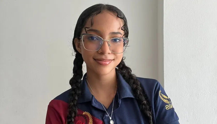 Valerie Yulieth De Moya Castillo, estudiante de undécimo grado del Colegio Metropolitano de Soledad 2000.