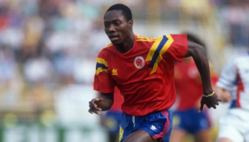 Freddy Rincón con la Selección Colombia en el Mundial de Italia 90.