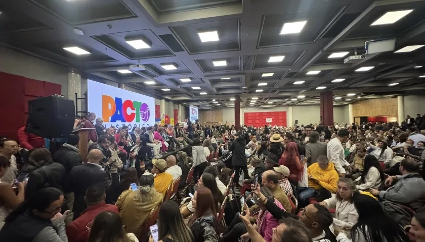 Unitarios lo conforman partidos de izquierda, progresistas y de centro.