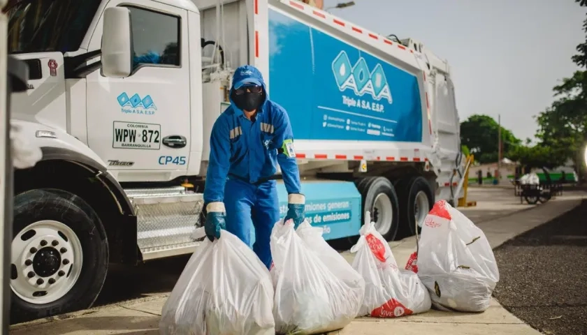 Recolección de residuos por parte de Triple A. 
