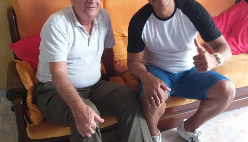 Eduardo Julián Retat con Carlos Vilarete, uno de sus pupilos. 