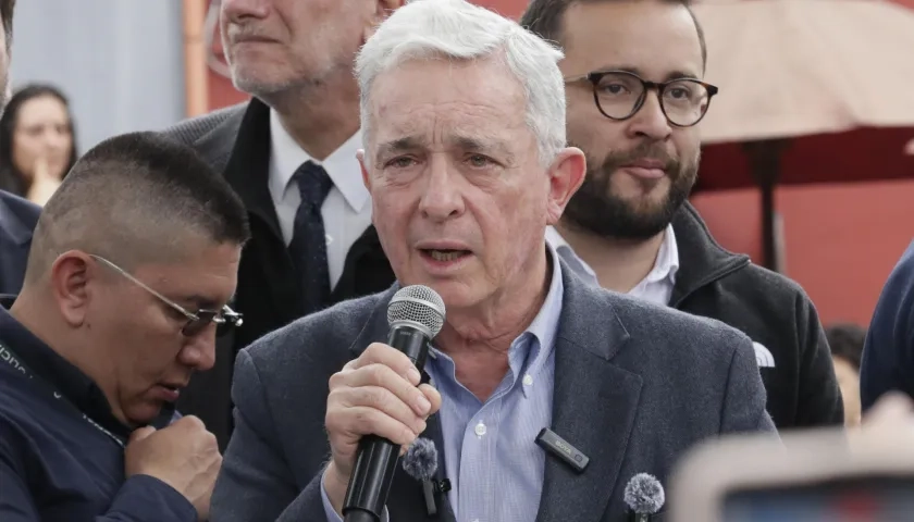 Álvaro Uribe.