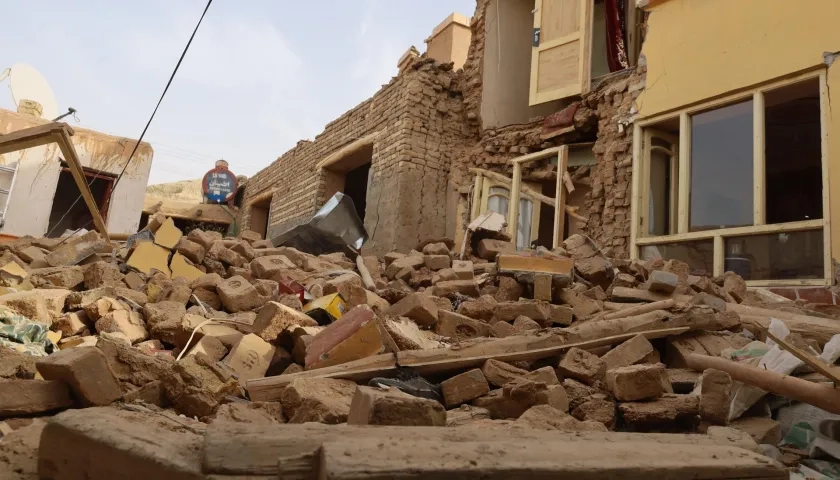 Edificios derrumbados en Afganistán por terremoto.