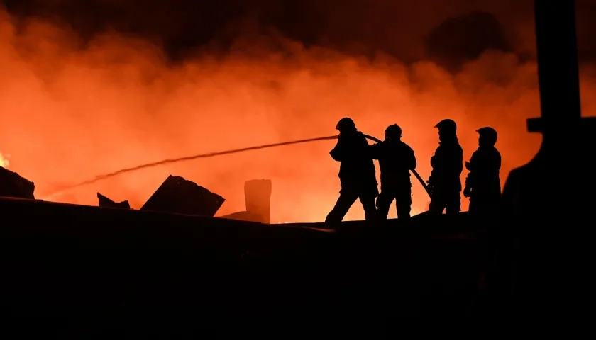 Explosión en polo industrial. 