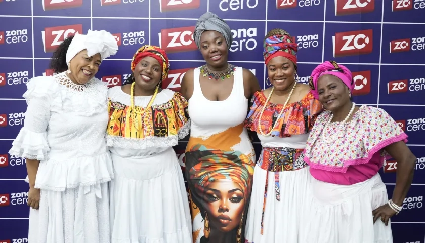 Homenajeadas del festival y Yenny Castro, Secretaria general de María La Baja.